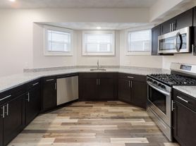 122 Oakland Ave