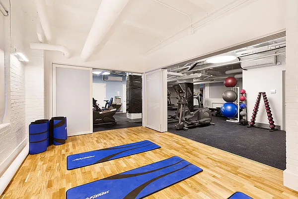 Rented by Compass | media 24