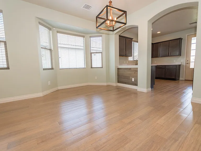 1205 Barnes Dr — Photo 7