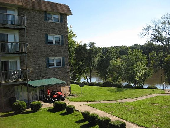 4th image of 941 N River Dr APT 204