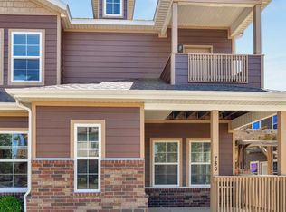 732 N Wordsworth Ln, Fayetteville, AR 72704