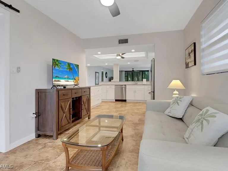 16442 Timberlakes Dr #104 — Photo 7