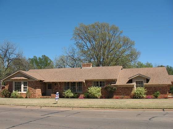 1st image of 3903 Lake Park Dr