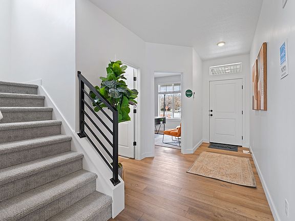 7th image of this home