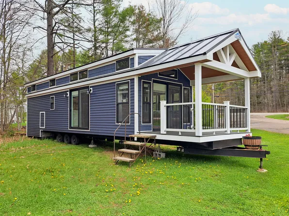 261 Point Sebago Rd #Mc003, Casco, ME 04015