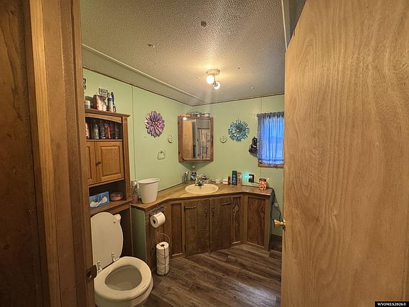 5th image of 945 Riverview Dr