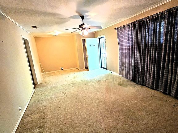 3rd image of 3808 Cooks Ln