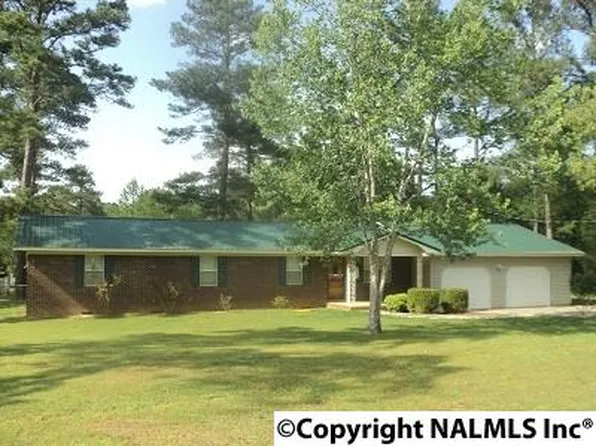 4490 Cornwall Dr, Cedar Bluff, AL 35959