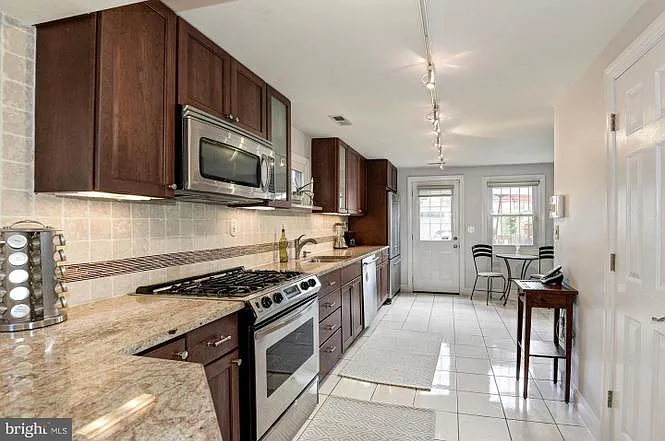 1821 12th St NW — Photo 14