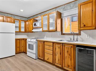 544 Quebec St, Hamilton, ON L8H6V4