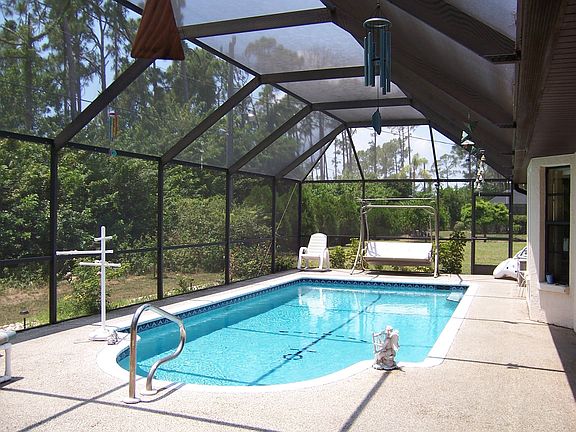 4th image of 18305 Quadrille Ave