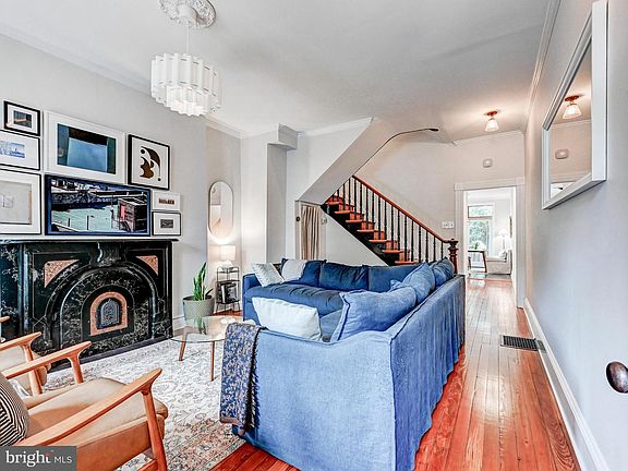 5th image of 122 S Collington Ave