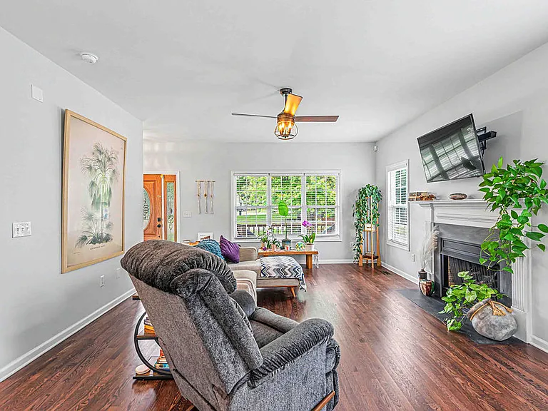 609 Riva Ridge Rd — Photo 8