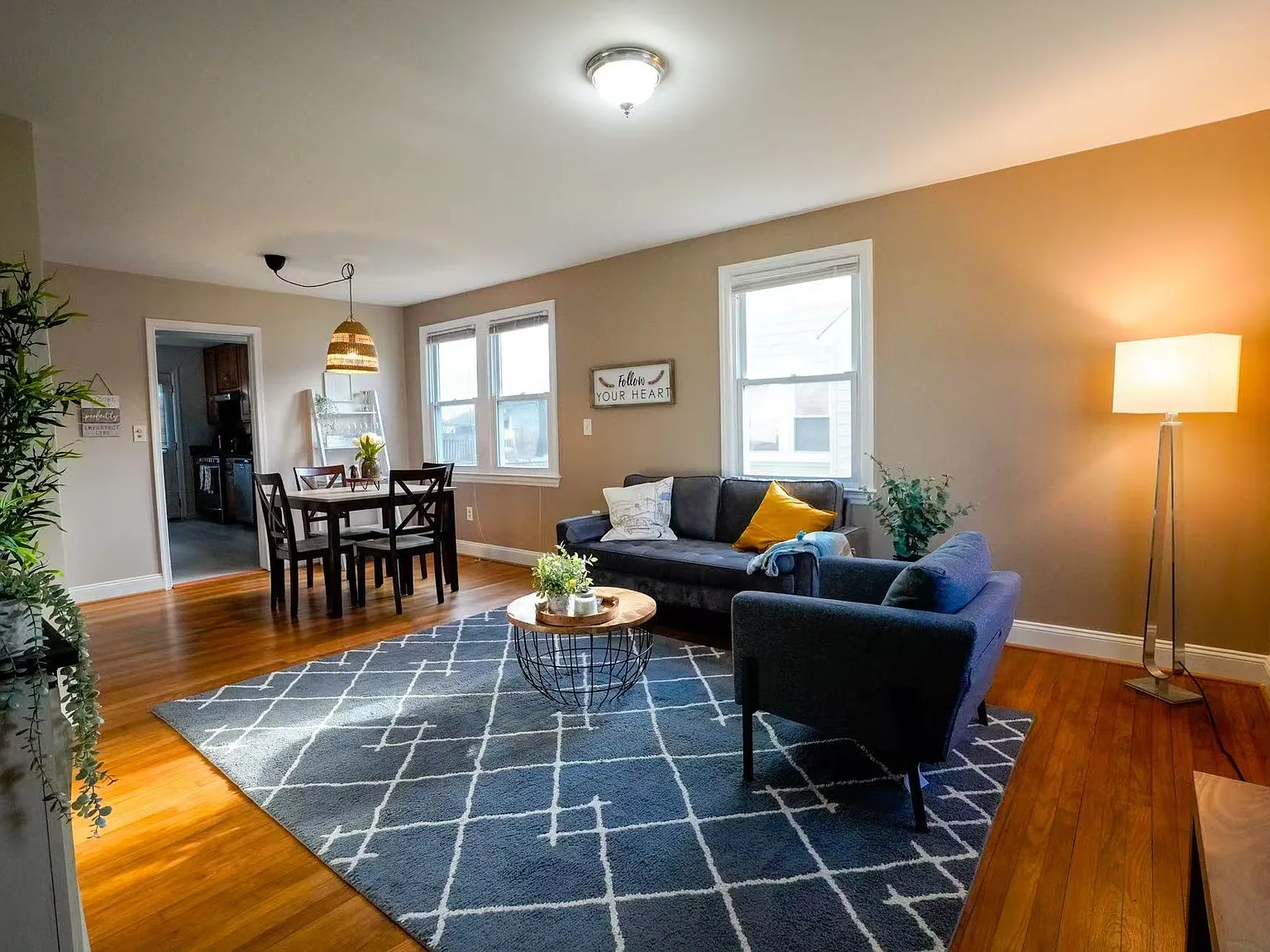 4 bed, 1340 sqft, $2,750 — Photo 2