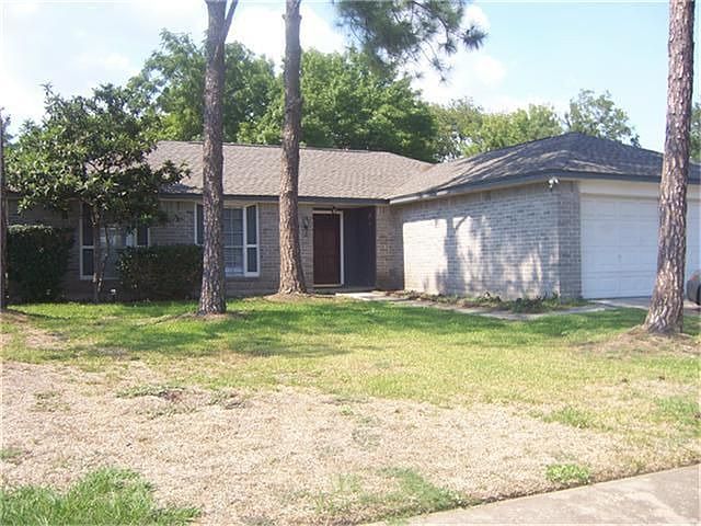 1st image of 3018 Heritage House Dr