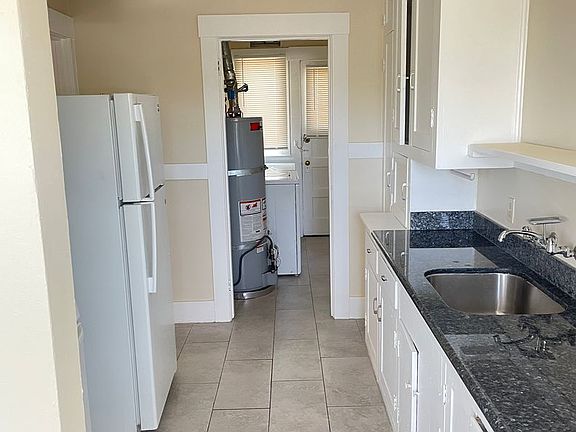 5th image of 3575-3585 Lincoln Ave #3575