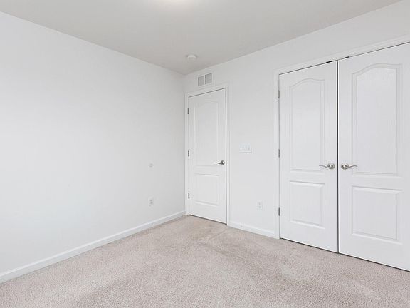 4th image of 1206 Hudgins Farm Cir