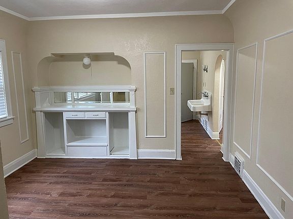 2nd image of 4419 W Burleigh St #4419A