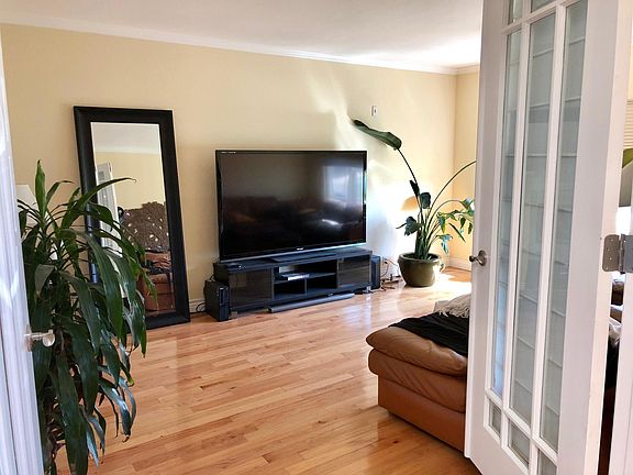 4th image of 10649 Nathanson Ave
