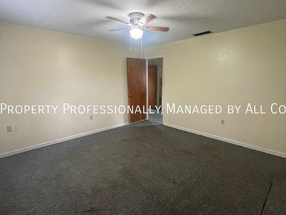 2nd image of 2039 Tennyson St