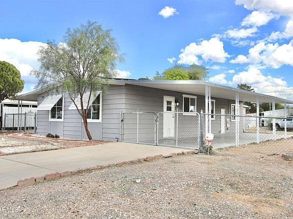 3rd image of 1115 S 76th Pl