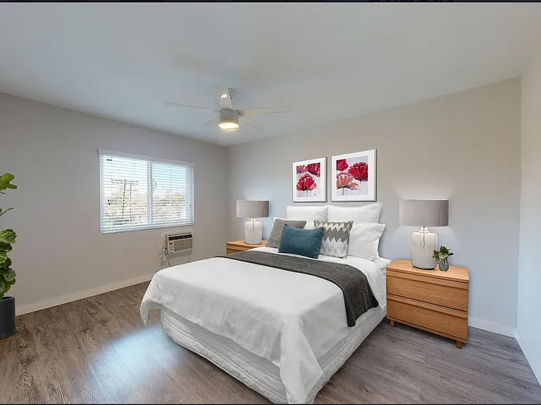 5060 Hazeltine Ave #18 — Photo 9