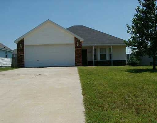 Cute starter home in Bentonville!!