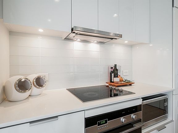 3rd image of 1308 Hornby St #1206