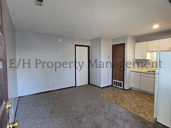 2nd image of 1322 S Vine St #1