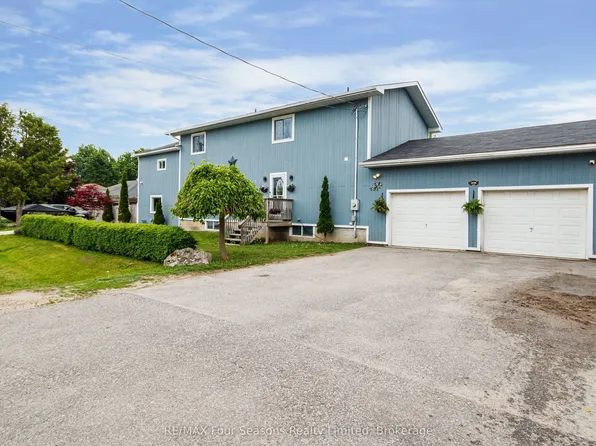 228 Centre St, Clearview, ON L0M 1S0