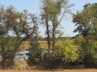 8 Bay Watch Dr, New Church, VA 23415