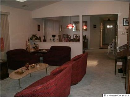 5th image of 1658 Buttonwood Ave