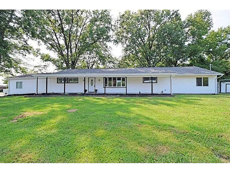 450 Craig Rd photo 1