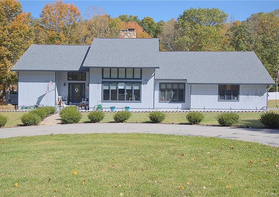 1st image of 1 Tiedemann Ct
