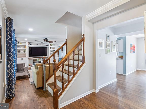 4th image of 1913 Stoneridge Ct