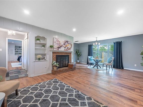 3rd image of 600 Laurelann Dr
