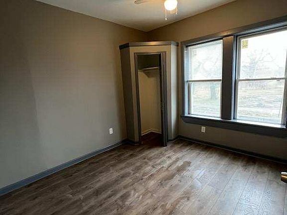 3rd image of 5900 Michigan Ave #202