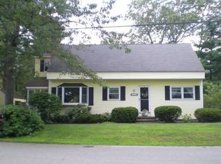 14 Maple St, Westford, MA 01886