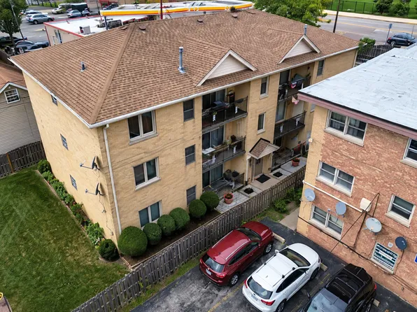 6743 W Irving Park Rd APT 202, Chicago, IL 60634