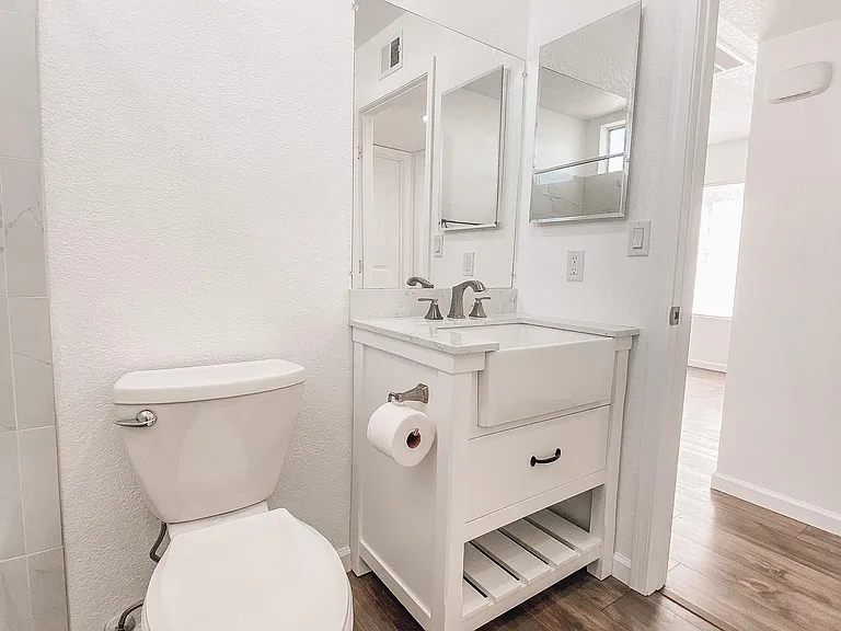 4431 Plaza Vis #D — Photo 25