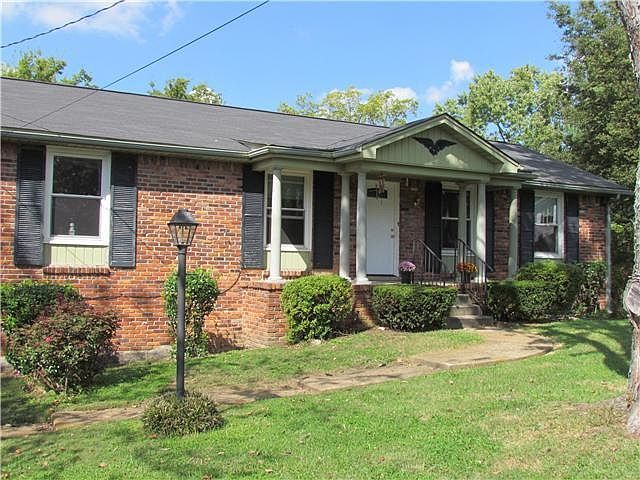 1st image of 704 Harpeth Knoll Ct