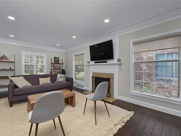 4th image of 21154 Endsley Ave