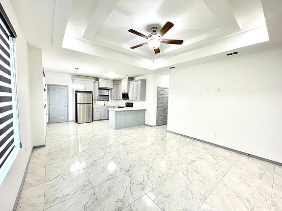 2nd image of 522 S Kentucky St #2
