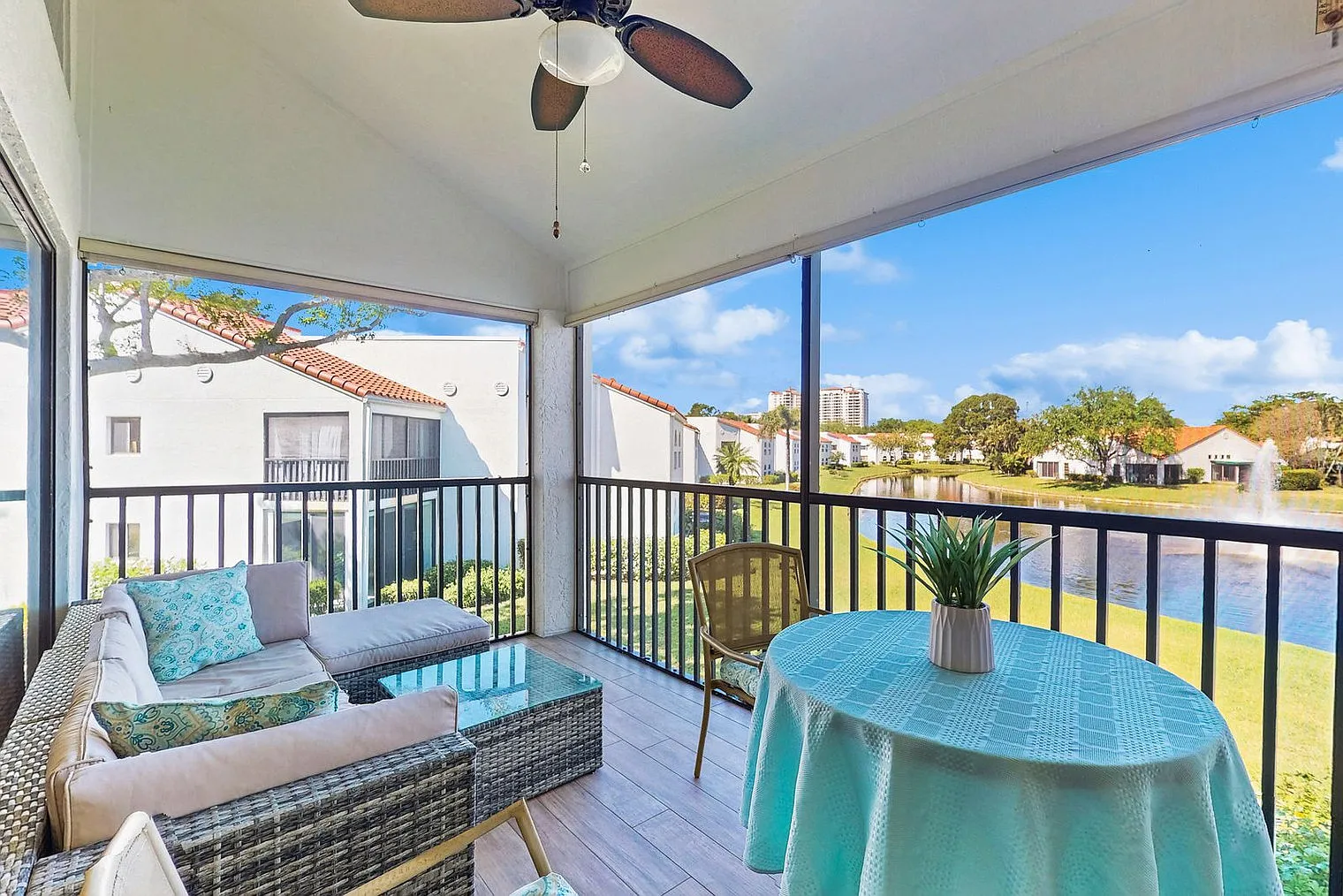 3 bed, 2.0 bath, 1442 sqft, $5,935 — Photo 2