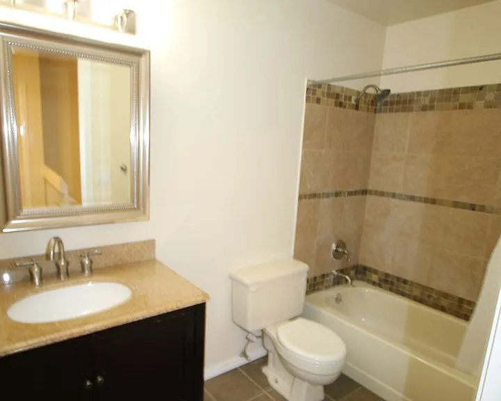 5941 Keyann Cir — Photo 10