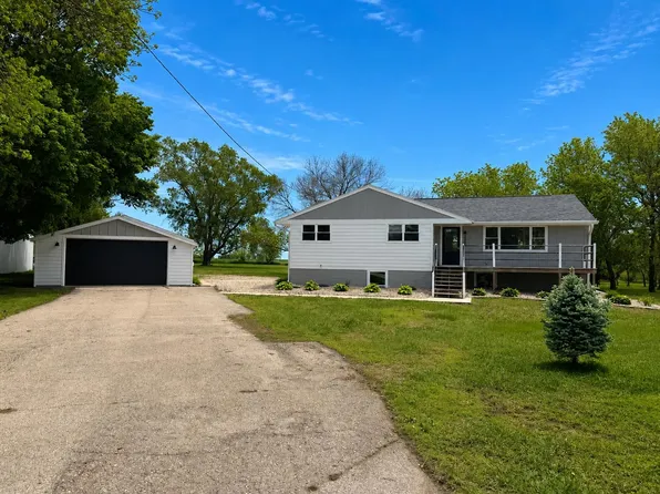 2308 225th Ave, Milford, IA 51351