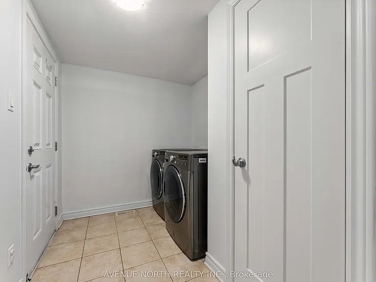 413 Boisdale Walk — Photo 23