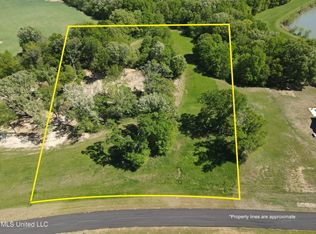11 E Como Trace Dr #11E, Senatobia, MS 38668