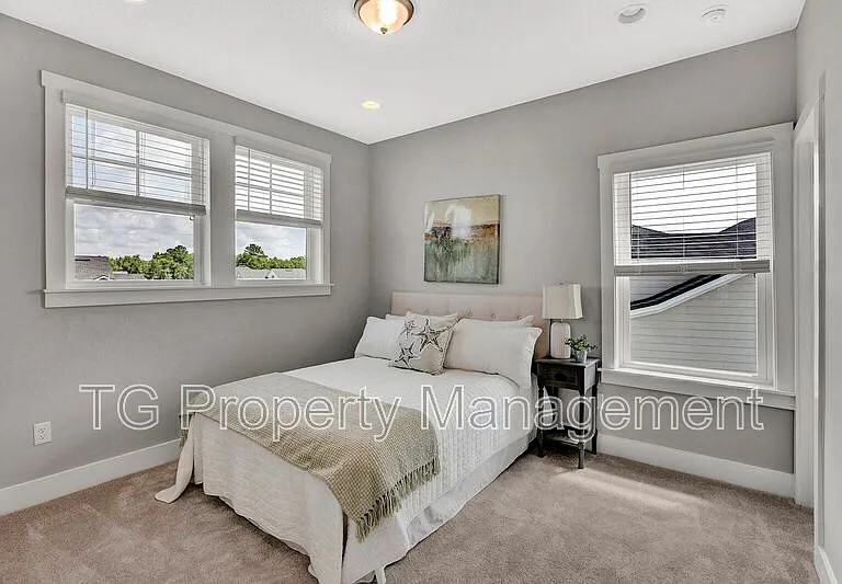 24 Goodhope Ct — Photo 33