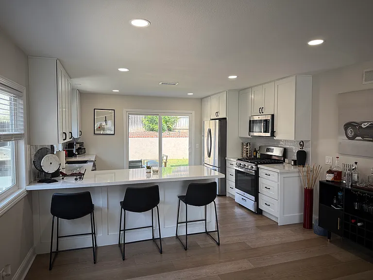 4360 N Amberwick Ln — Photo 3